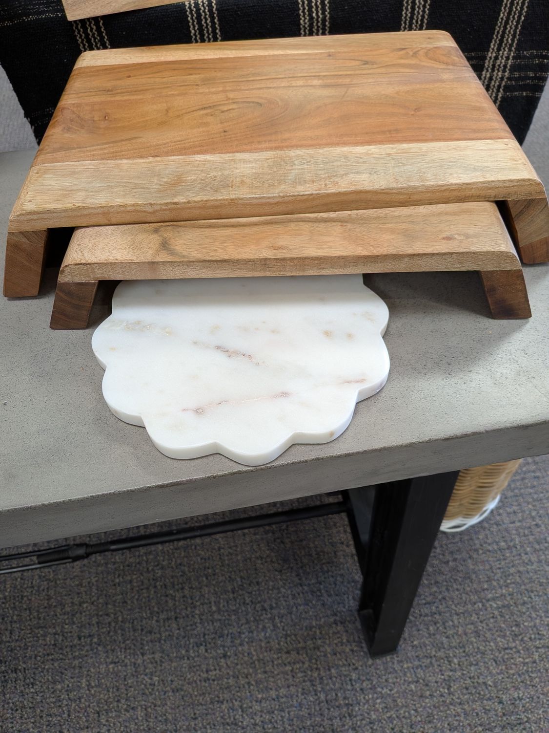 Acacia Wood Pedestal Tray