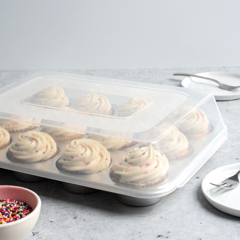Muffin Pan w/lid