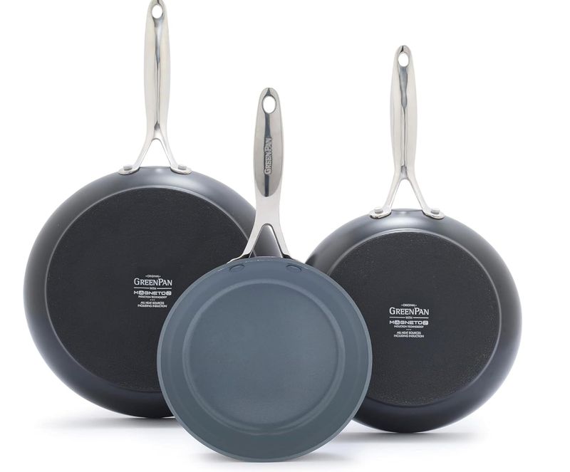 Valencia collection 3-piece set fry pans