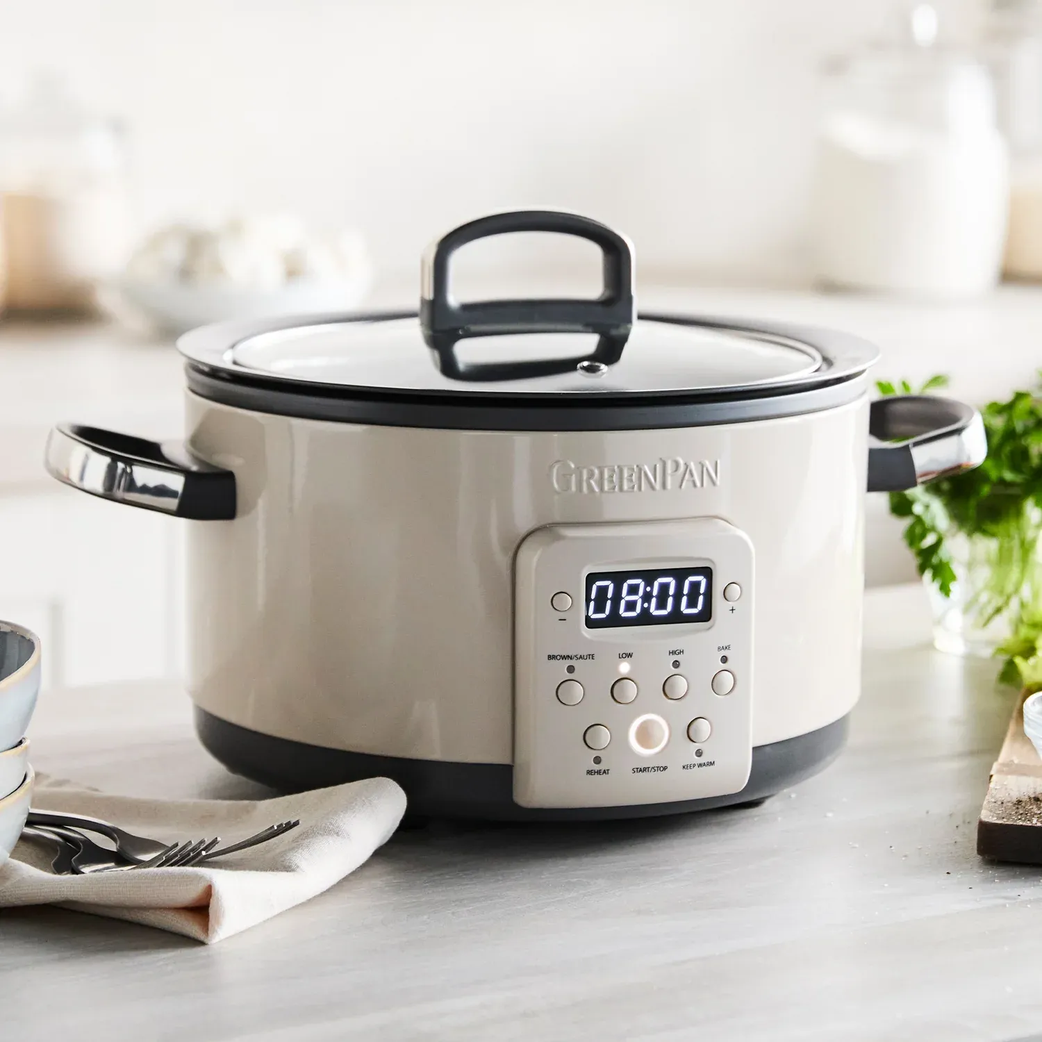 Bistro  4qt Slow Cooker w/In Pot Browning