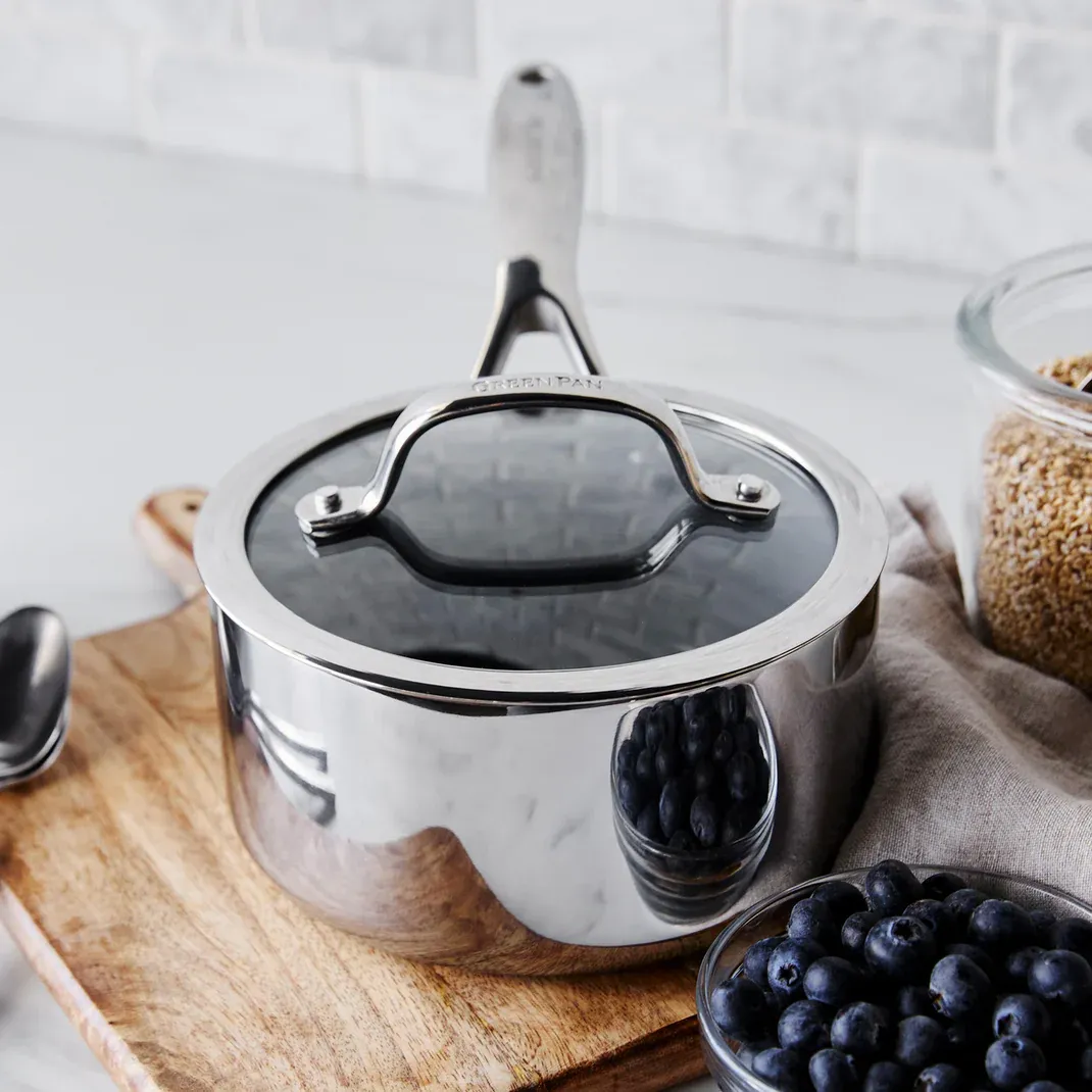 1.6 Qt Covered Sauce Pan - Venice Pro