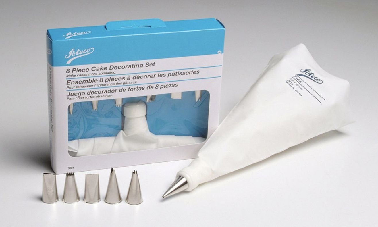 8Pc Cake Decorating Set