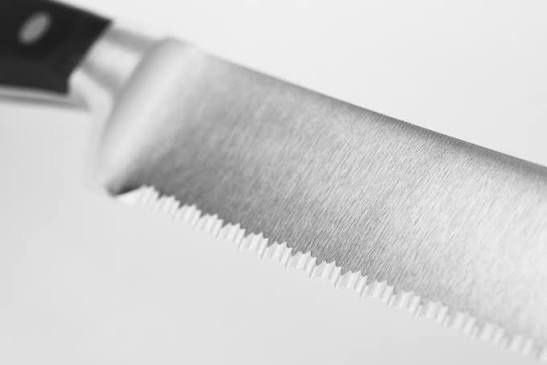 Classic 9” Double Serrated Bread Knife
