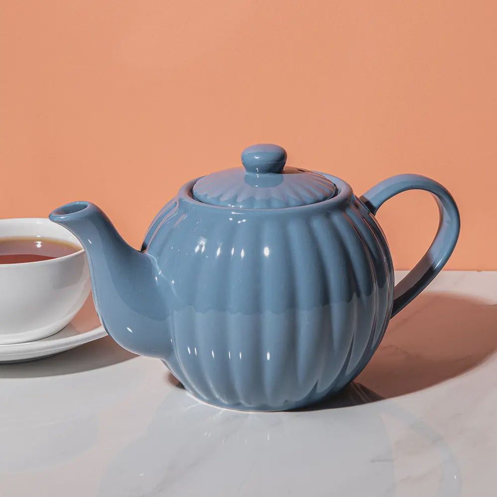Luxe 6 Cup Teapot Bluebell