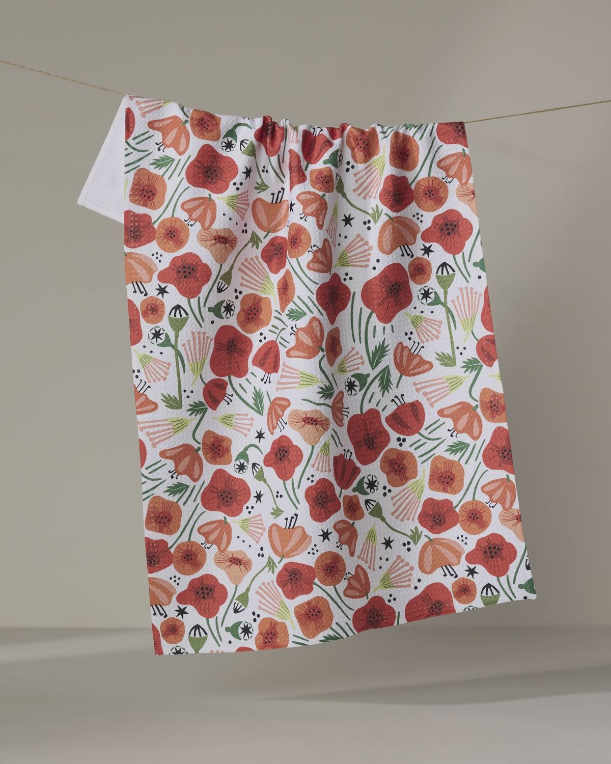 G. tea towel - poppy power