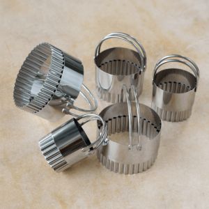 5 Stainless Steel Fluted Biscuit Cutters