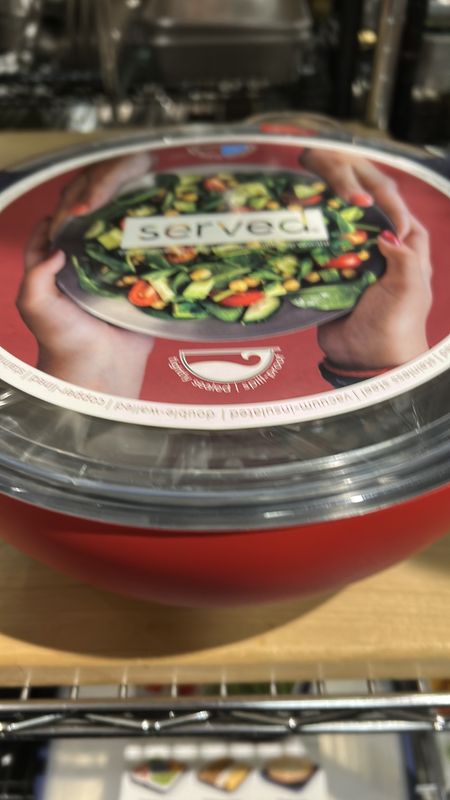 Vacuum-Insulated Serving Bowl - Strawberry