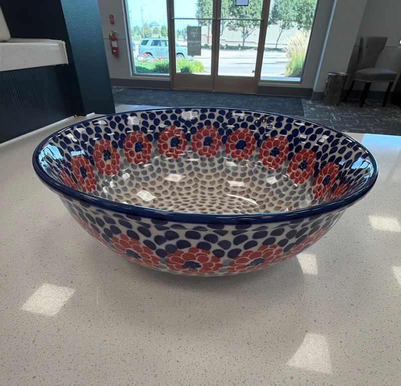 8.5 round bowl - falling petals