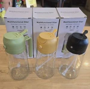 Sprayable and Pourable Oil Bottle- Black, White, and Green