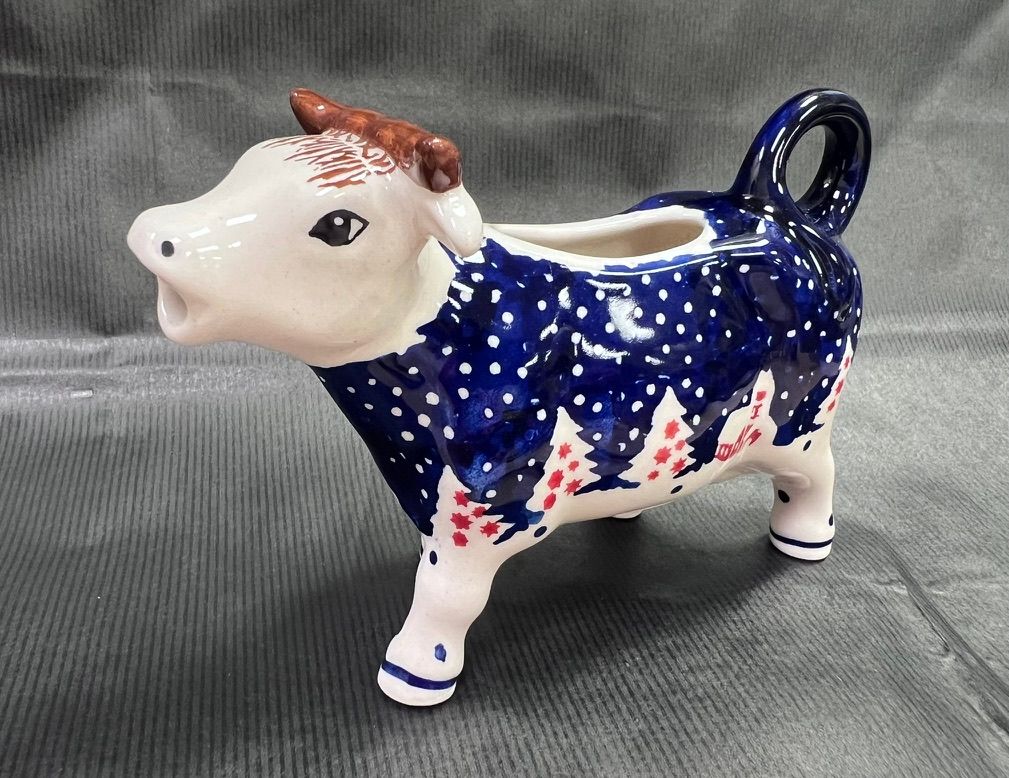 4oz Cow Creamer (christmas chapel)