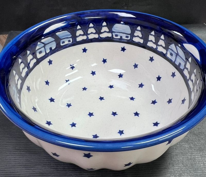 6.5" round bowl (winter's eve)