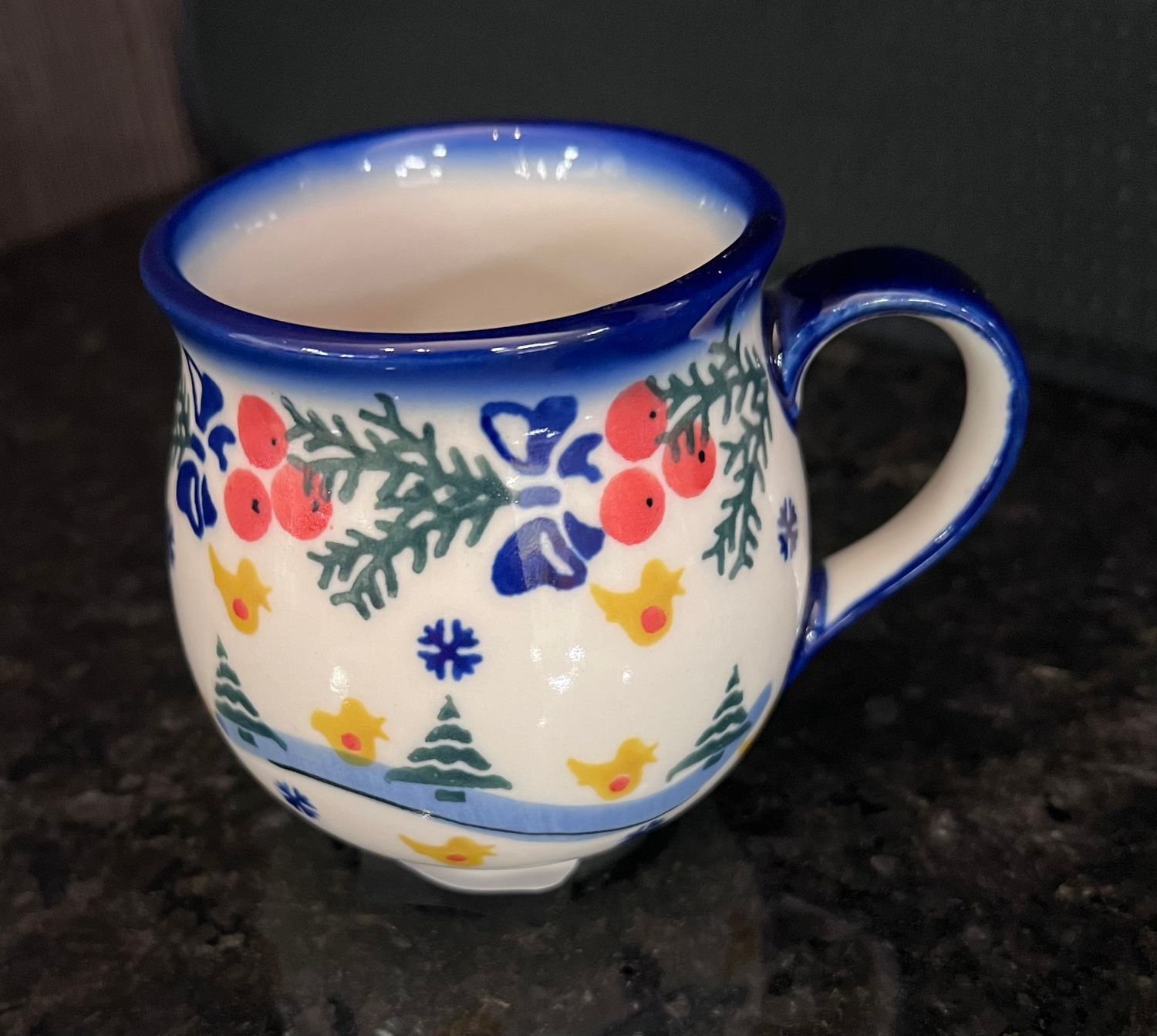 Small Belly Mug 8oz - Bows In Snow