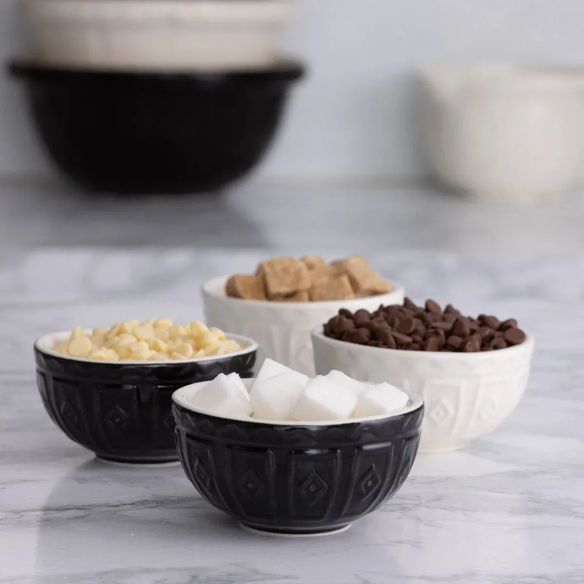 Black &amp; Cream Mini Bowls- Set of 4