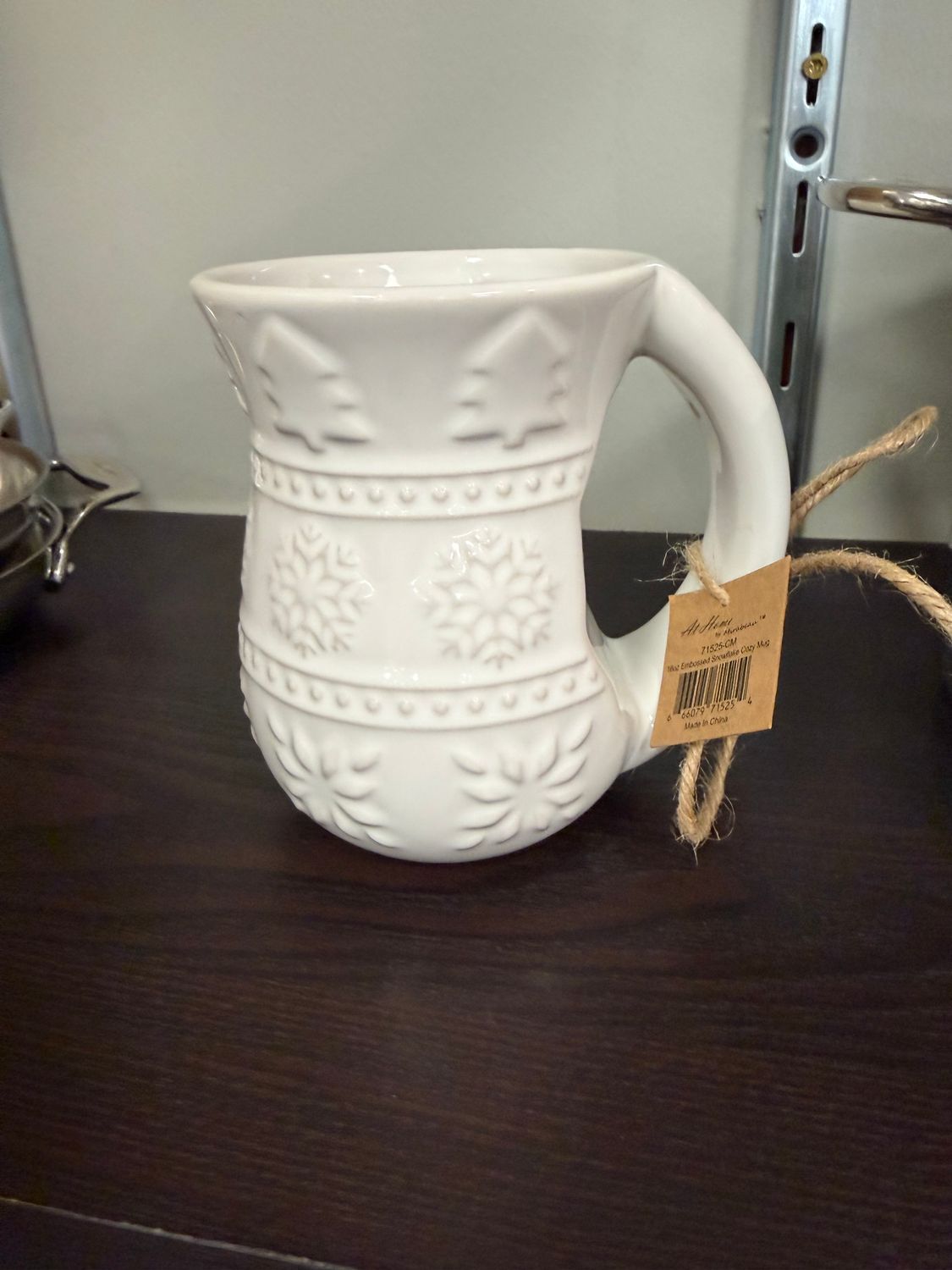 16oz Embossed Snowflake Cozy Mug