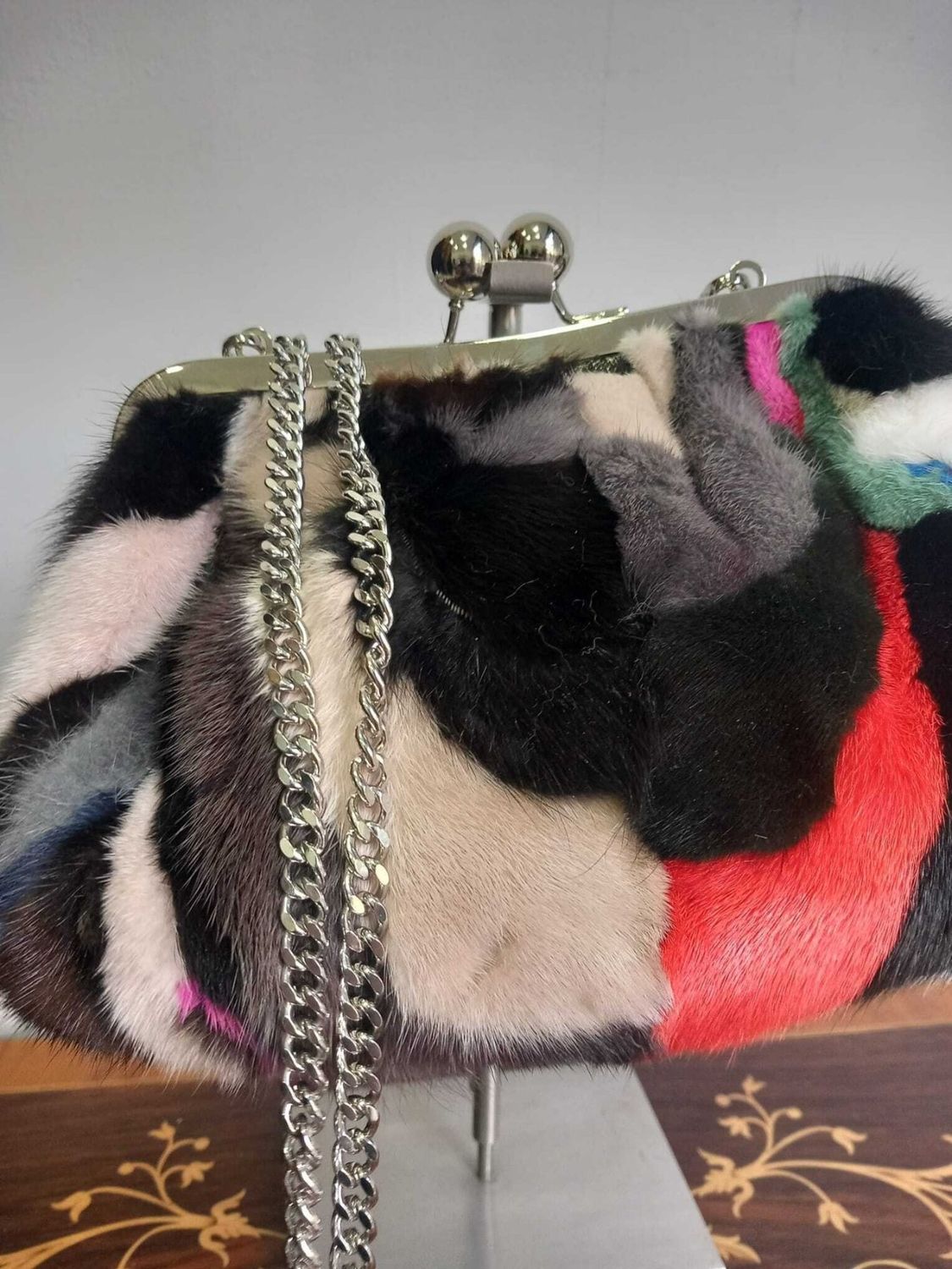 Bolso  en piel de visón multicolor