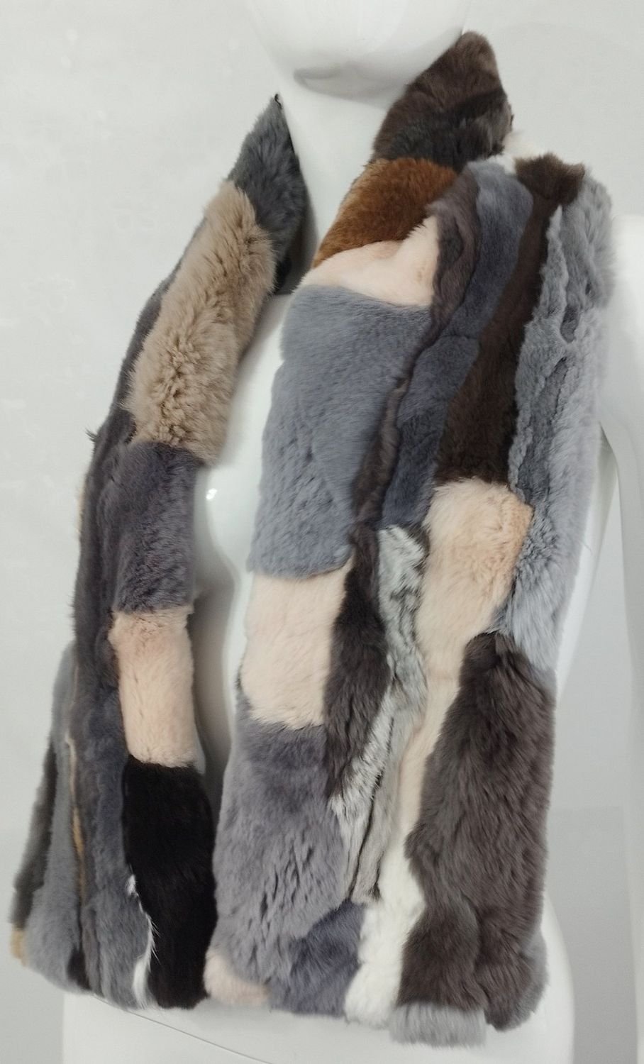 Bufanda y cuello  en piel REX color chinchilla