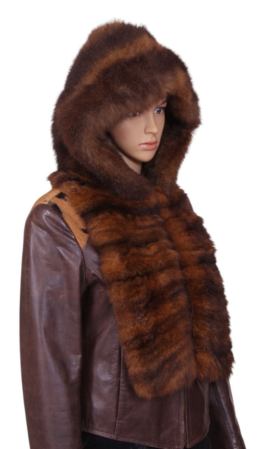 Capucha  en piel de zarigüeya marrón