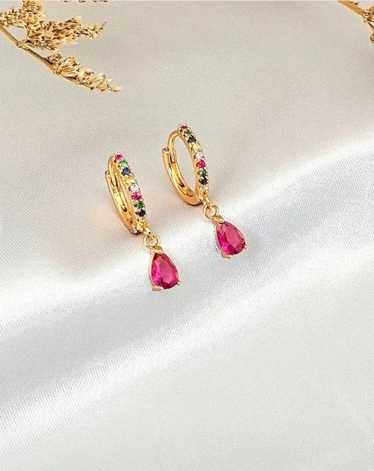 Oorbellen zirkonium roze waterdruppel