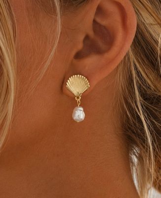 Oorbellen schelp met parel