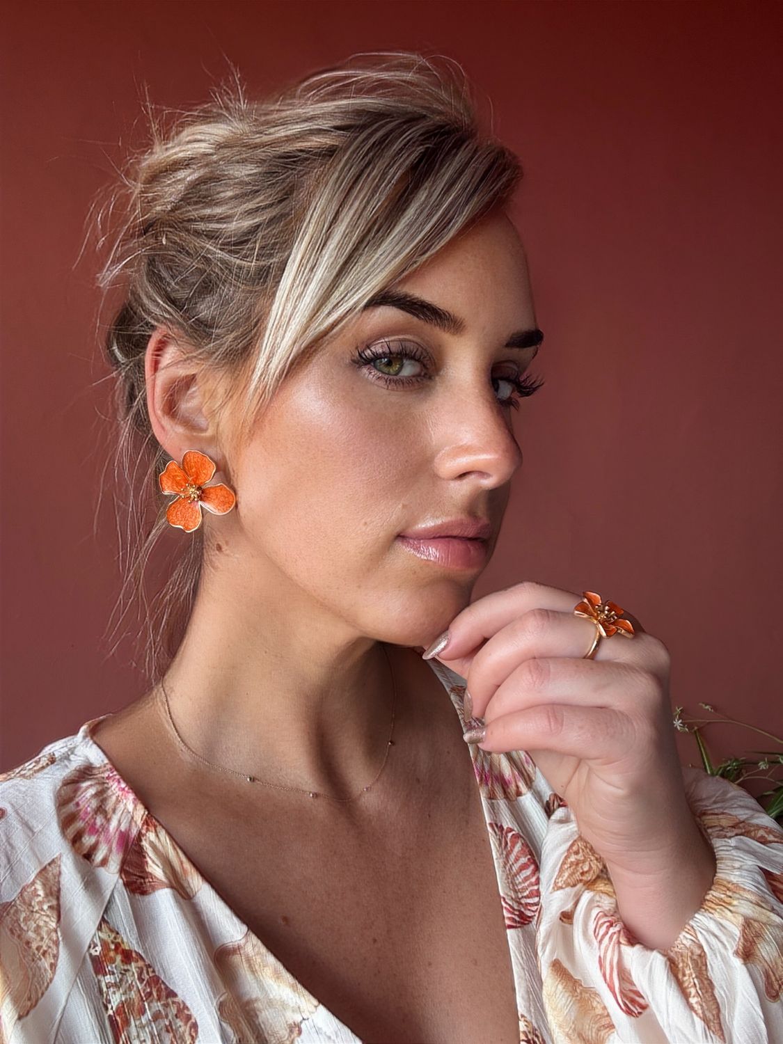Oorbellen oranje bloem