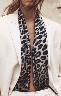 Faliero Sarti Sjaal MACULATA