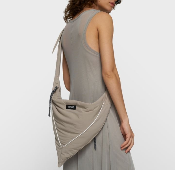 10 Days easy travel shoulder bag fog 20-955-6203