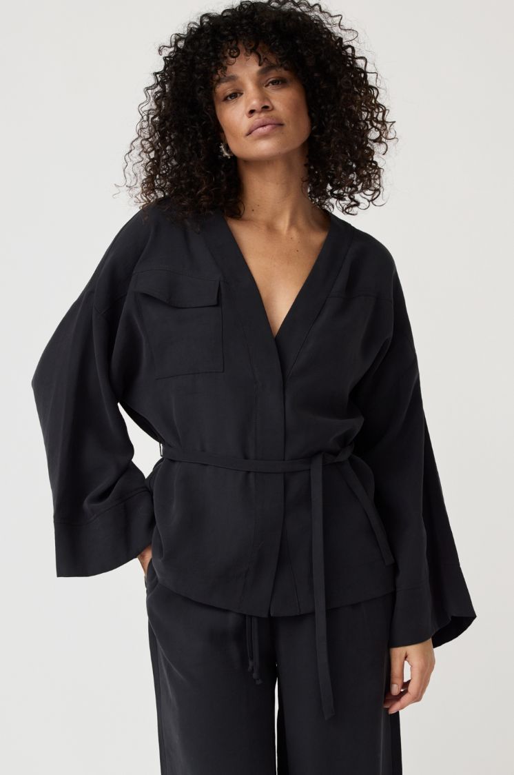 Alchemist Top Lieke Black TB0219