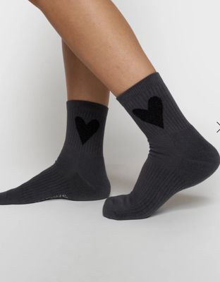 10 Days socks heart