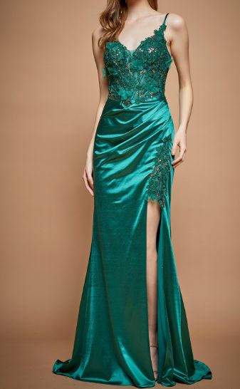 SLEEVELESS, V-NECK, SHEATH, OPEN BACK, SLIT