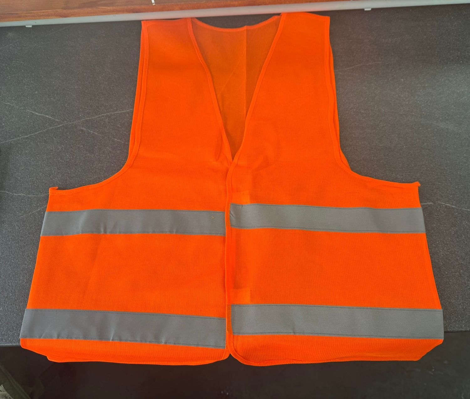 Warnweste Orange – Airsoft Hit-Rag | Pflichtausrüstung