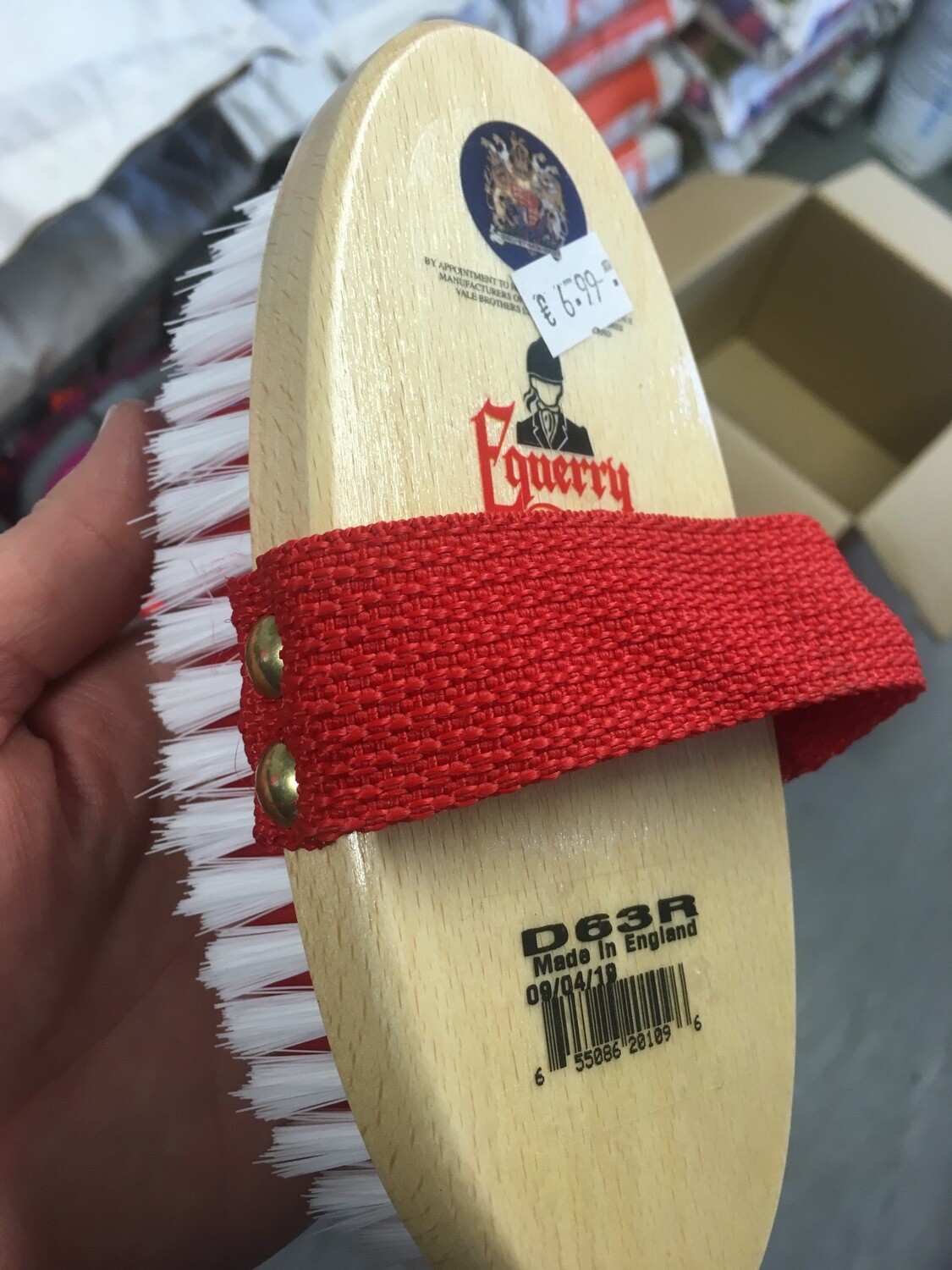Equerry Body Brush Red
