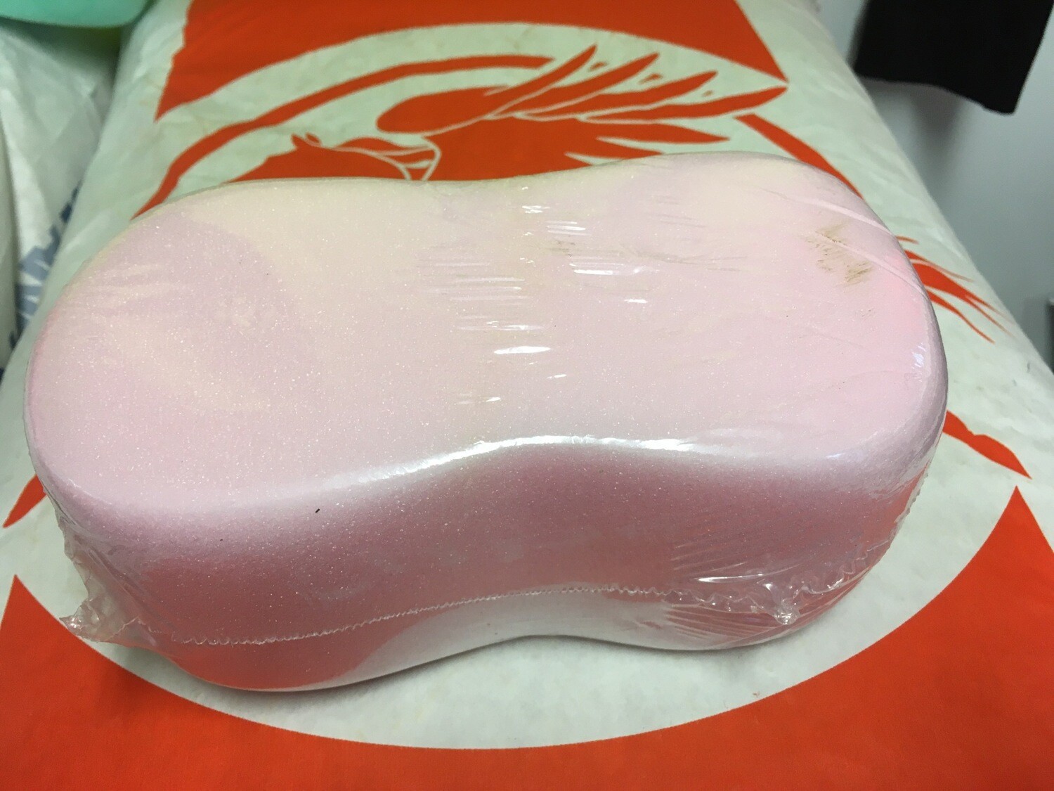 Lincoln Dog Bone Sponge - Pink