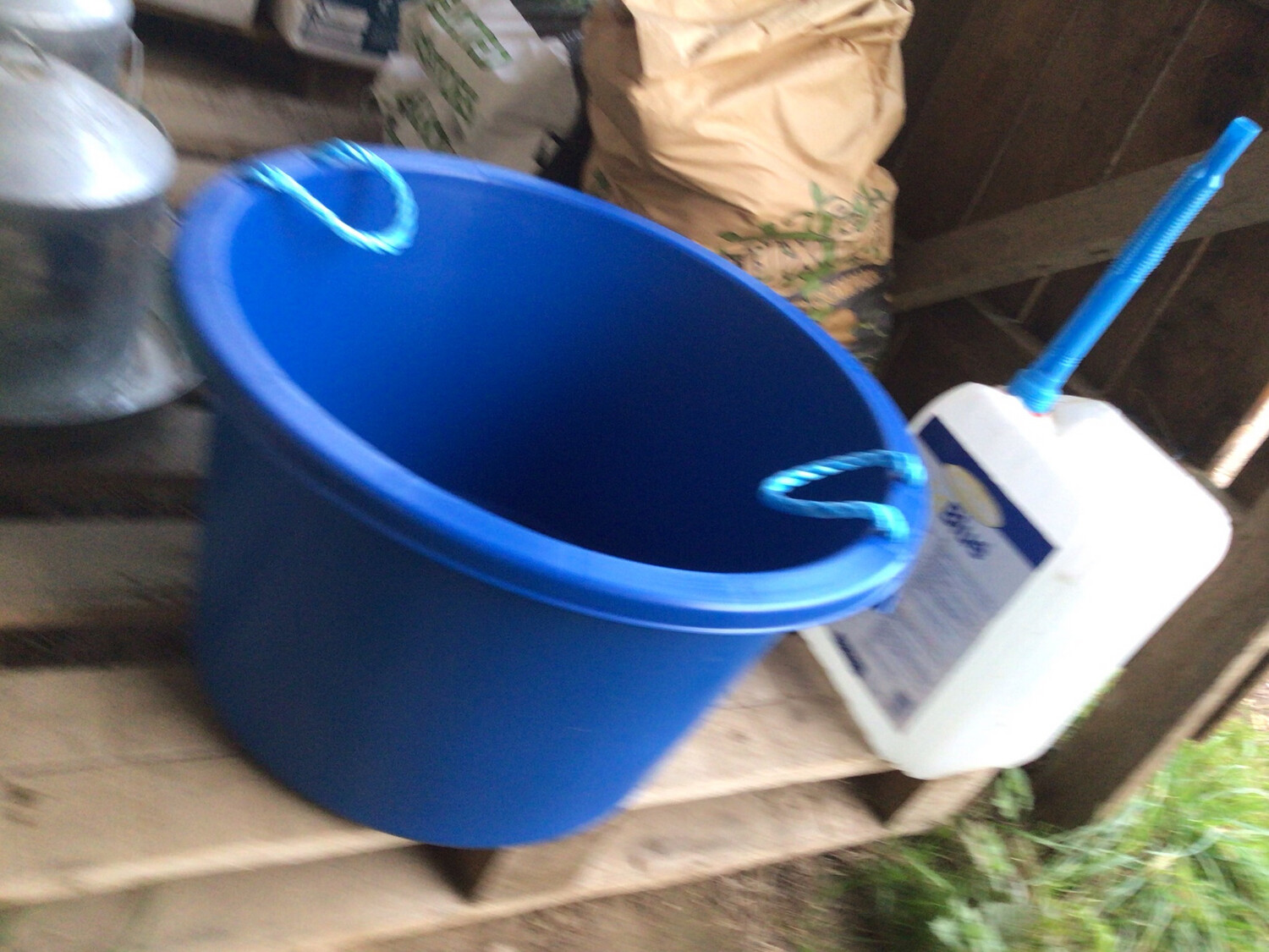 Rope Handle Water Bucket 40 L- Blue