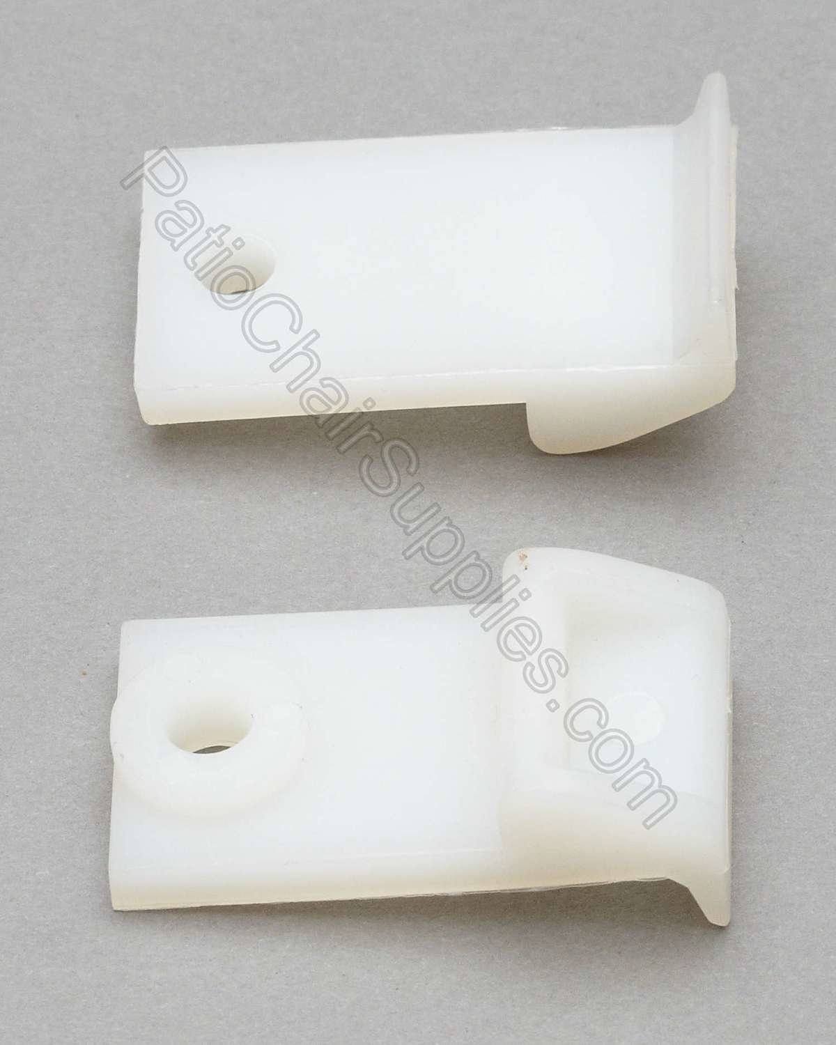 30-915 | 1.42” x 0.77” Table rim clip