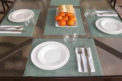 SET OF 4 PLACEMATS