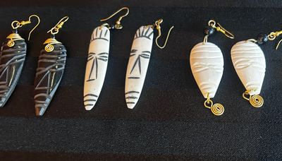 uso earrings