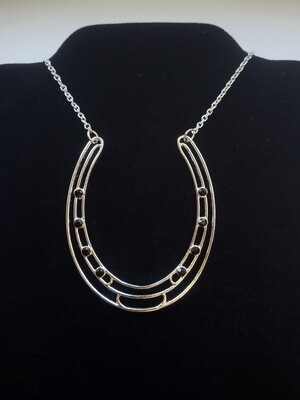 Large Horseshoe Necklace, Stone color: Black