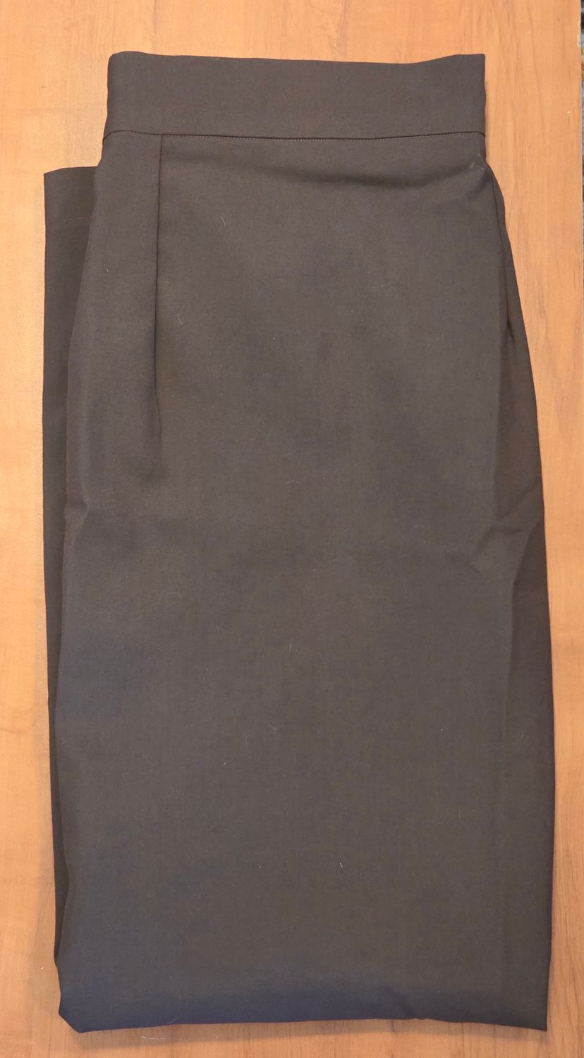 Aldercroft Chocolate Brown Apron