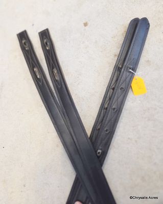 Slot End Traces - 78" x 1.25"