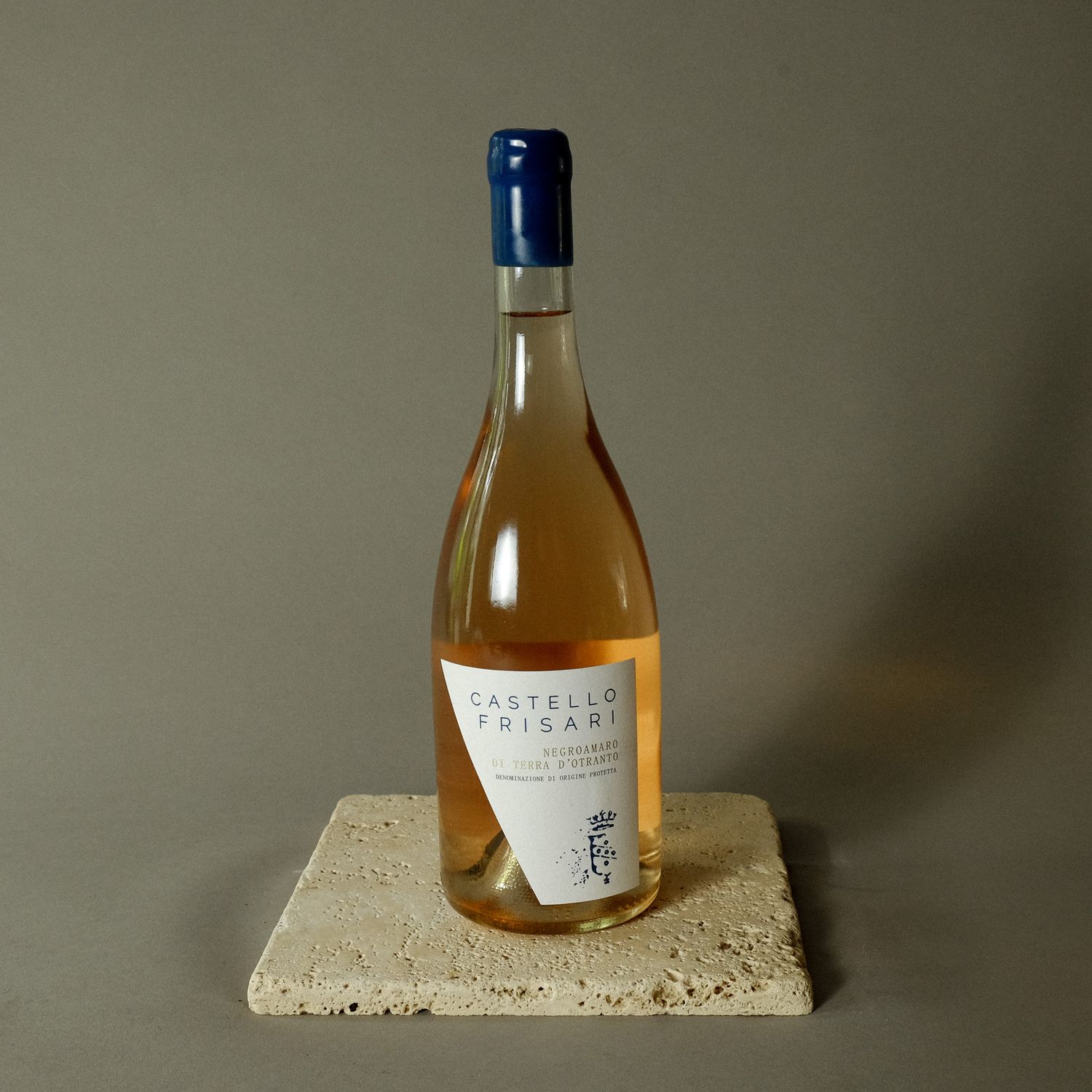 Lacrima Rosato di Terra d’Otranto, Castello Frisari, Puglia