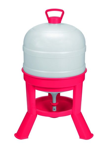 Miller Plastic Dome Poultry Waterer 8 Gallon (Red)