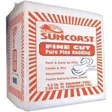 Suncoast Pine Flake Shavings Kiln Dried Animal Bedding, Size: FINE 5.5 cu ft