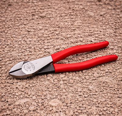 Pliers