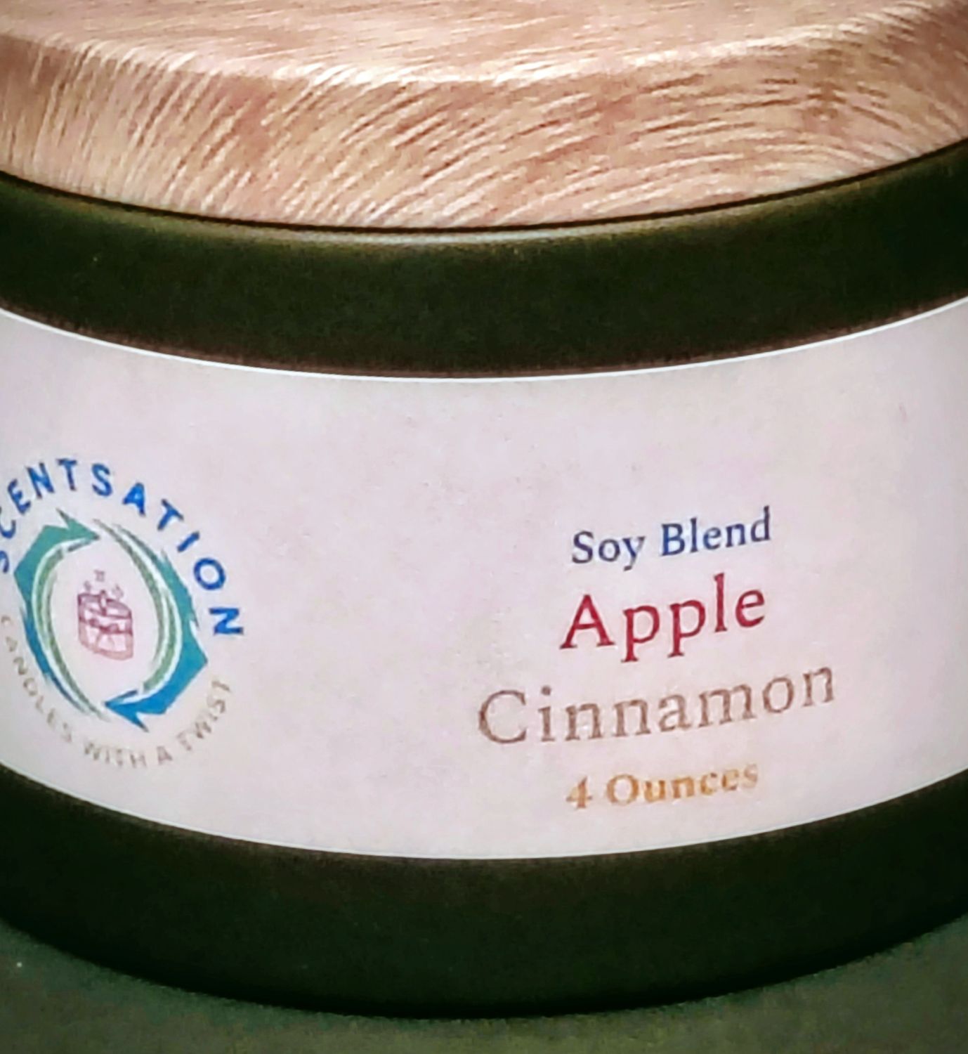 4 oz Apple Cinnamon