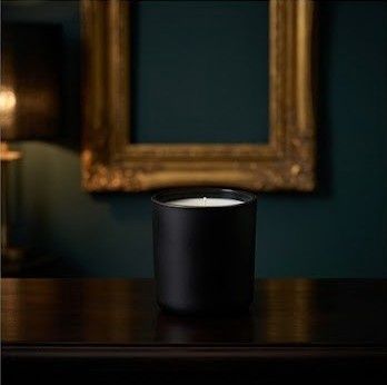 4 oz Black Rose