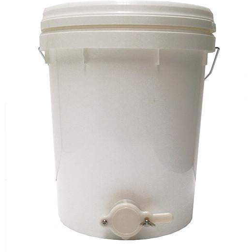 Plastic Honey Bucket with gate, Size: 20Ltr