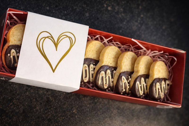 8 Milk Chocolate Dipped Shortbread hearts