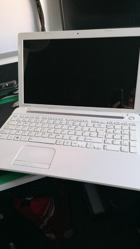 Toshiba L50 Laptop