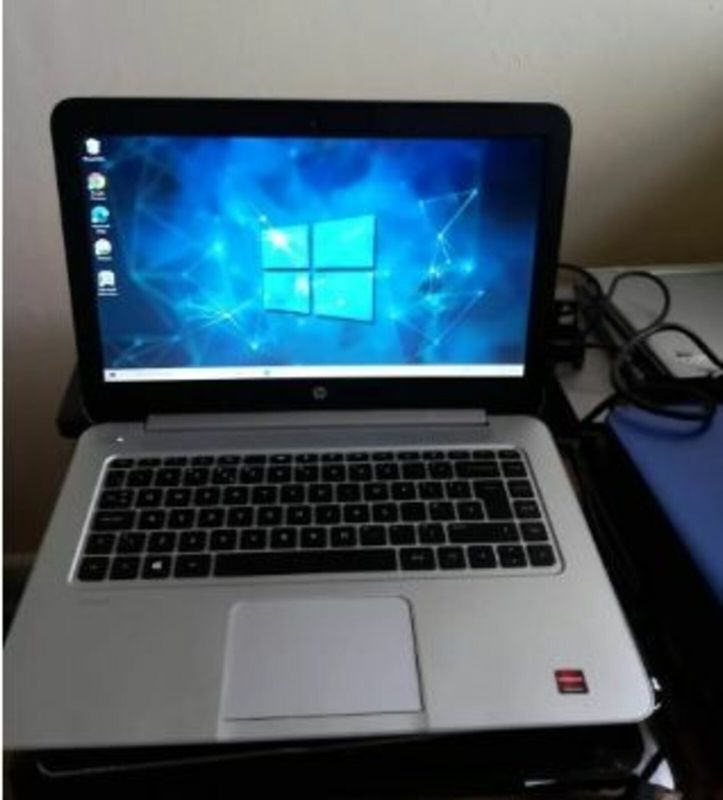 HP 14 - 2050 laptop