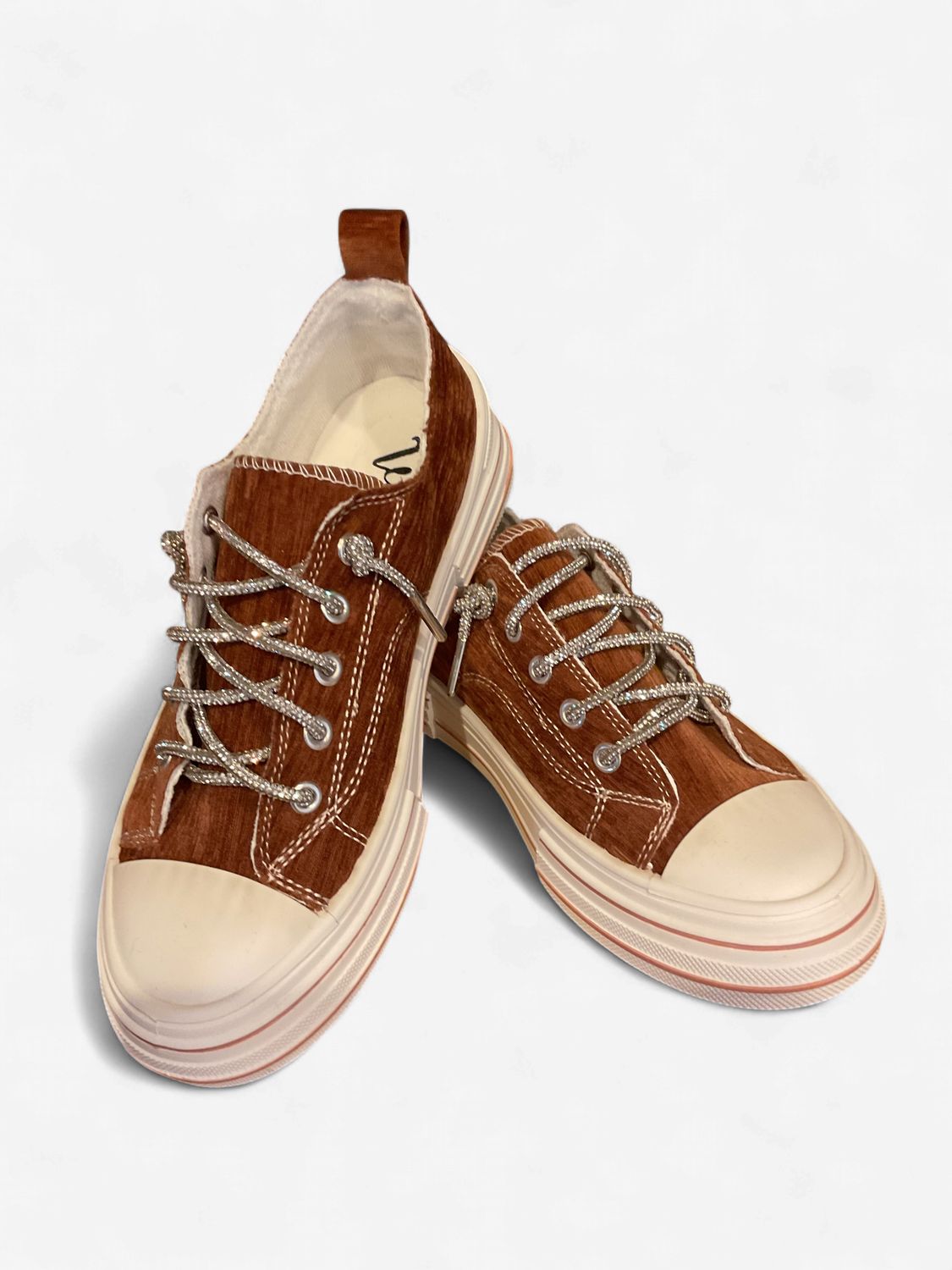 Aman Sneakers